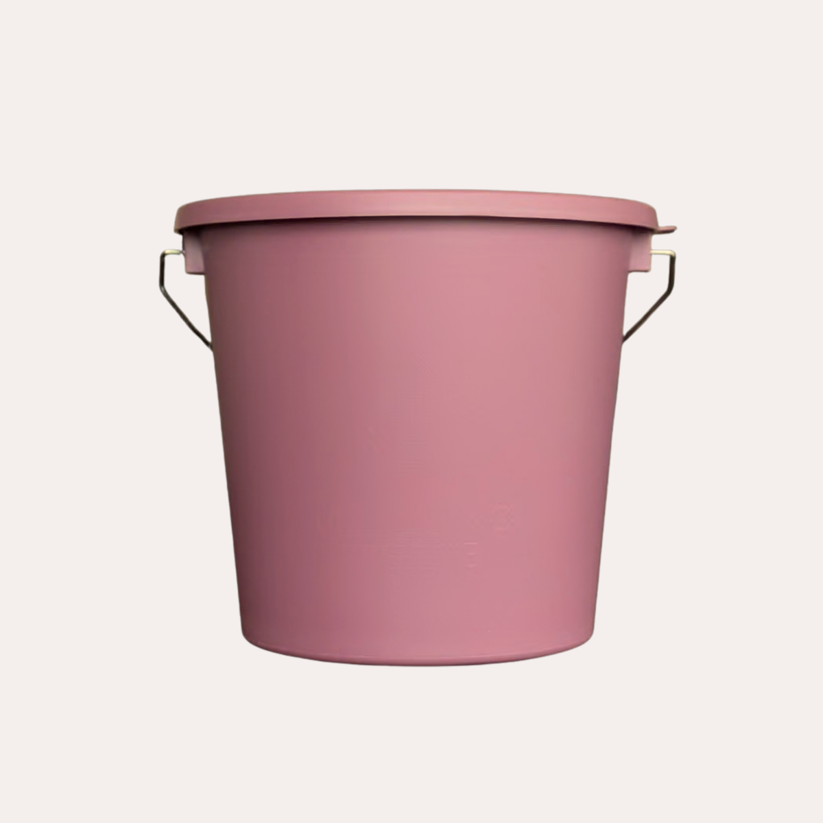 Bucket with Lid