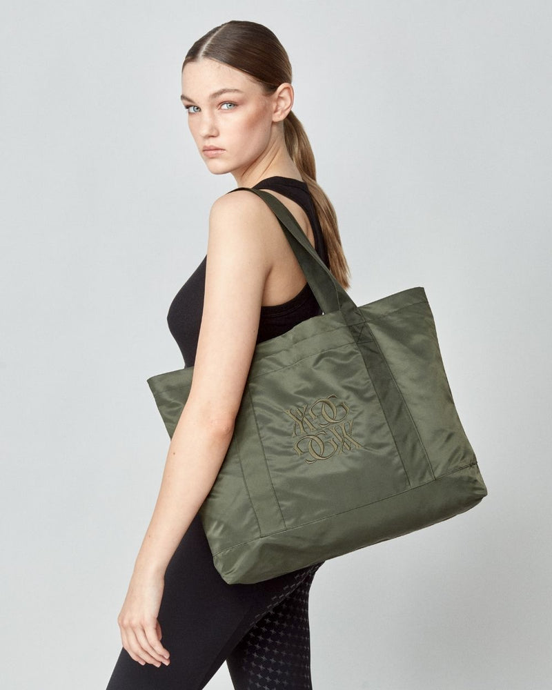 Embroidered Bag in Green