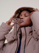 Unisex New King Insulated Jacket in Mocha