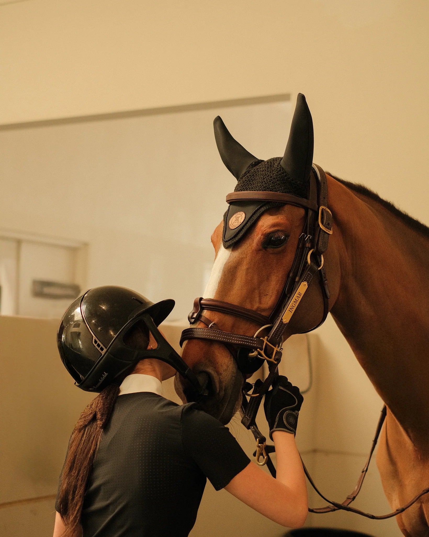 Performance Ear Bonnet in Black